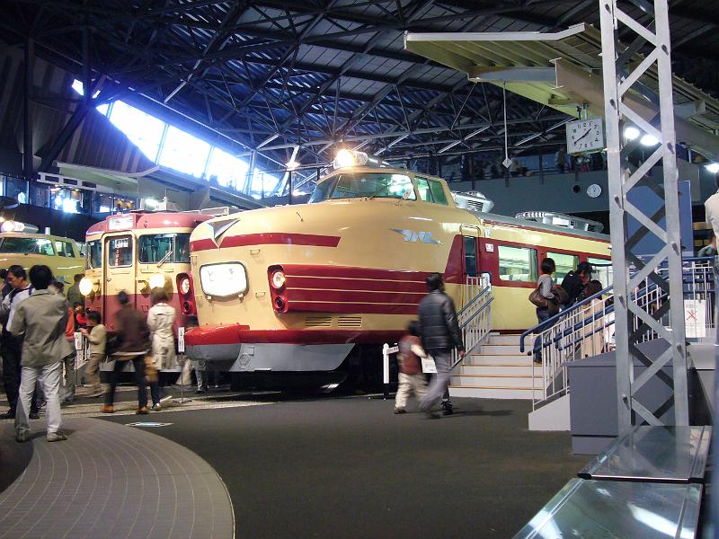 foto_20071118_1256_02.jpg - [de]Ein erster Blick in das Eisenbahnmuseum in Omiya.[en]A first glance into the railway museum in Omiya.