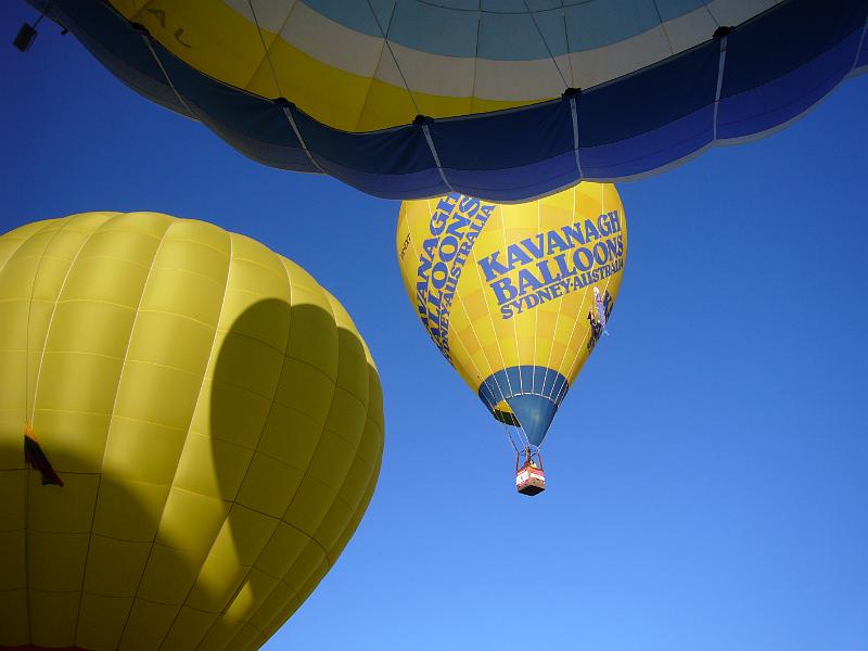 foto_20071122_0740_01.jpg - [de]Sean Kavanagh mit seinem Racer.[en]Sean Kavanagh is flying his racer balloon.